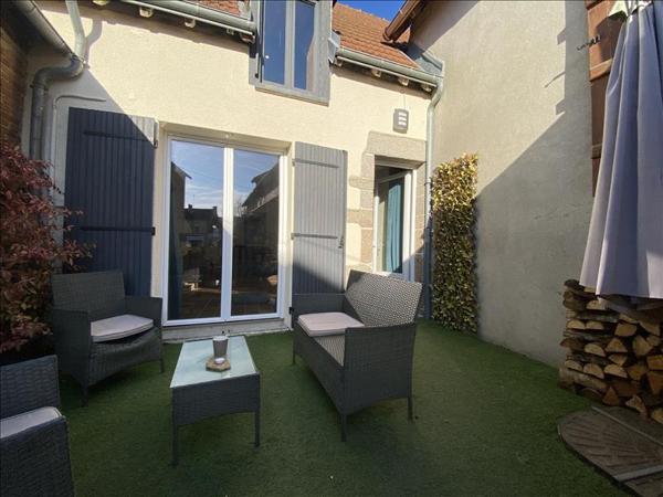 Maison à vendre |  Genouillac |  4 pièces | 195 m²