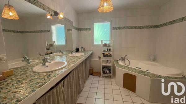 Maison à vendre 8 pièces 226 m² Plaisance