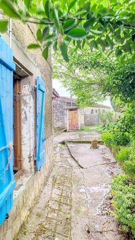 A vendre Maison à rénover à Nerac 4 pièce(s) 88 m2 avec jardin