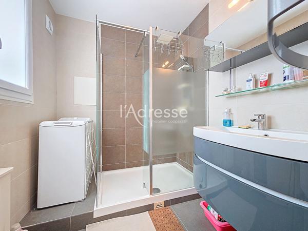 Appartement Paris 2 pièce(s) 55,63 m2