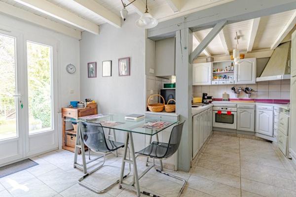 Maison à vendre |                                       Fargues-Saint-Hilaire |                                        6 pièces  |  173 m²