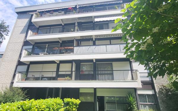 Appartement à vendre    3 pièces • 60,88 m2 Mérignac