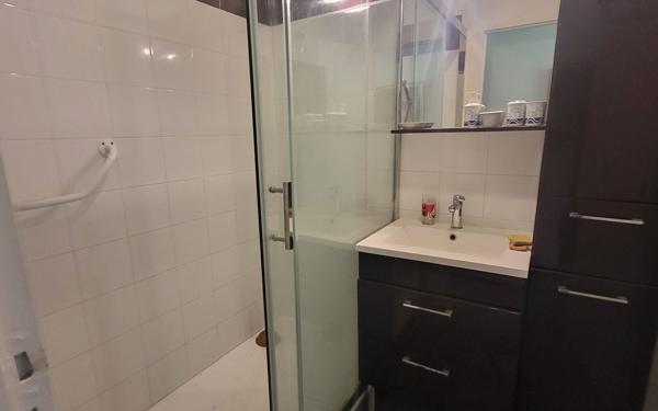 Appartement à vendre    3 pièces • 60,88 m2 Mérignac