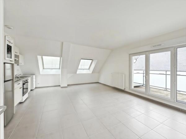 PORNIC - PROCHE PORT A PIED - Appartement Récent - 2 CHAMBRES - 1 BALCON - PARKING PRIVATIF