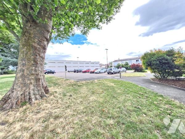 FLEURY-LES-AUBRAIS Quartier de Lamballe appartement T 3 refait à neuf