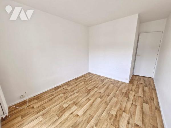 FLEURY-LES-AUBRAIS Quartier de Lamballe appartement T 3 refait à neuf