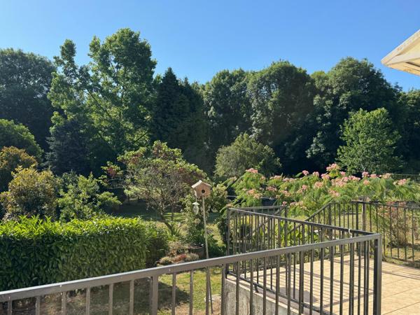 En pierre - Grange & jardin  attenants - 2 à 4 chambres