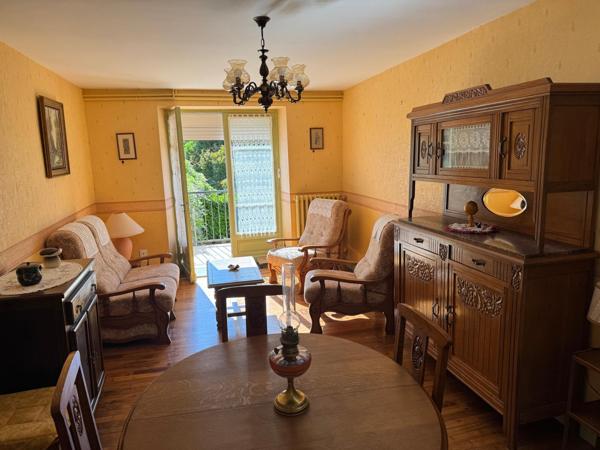 En pierre - Grange & jardin  attenants - 2 à 4 chambres