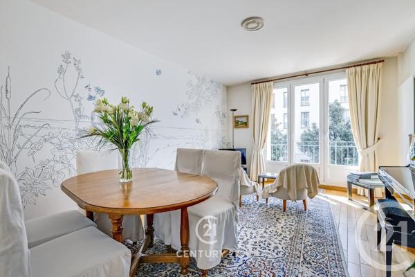 Appartement à vendre  3 pièces - 70,23 m 2   PARIS  - 75015