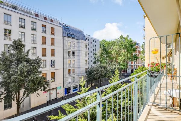 Appartement à vendre  3 pièces - 70,23 m 2   PARIS  - 75015