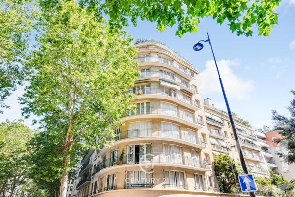 Appartement à vendre  3 pièces - 70,23 m 2   PARIS  - 75015