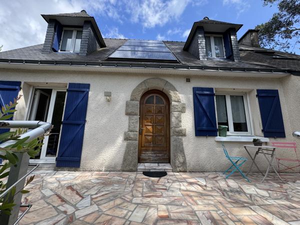 Auray (56400) MAISON DE CHARME RENOVEE 4 CHAMBRES - SUR SOUS SOL COMPLET -TERRAIN 1140 m²