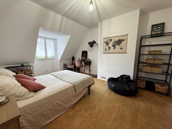 Auray (56400) MAISON DE CHARME RENOVEE 4 CHAMBRES - SUR SOUS SOL COMPLET -TERRAIN 1140 m²