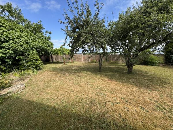 Auray (56400) MAISON DE CHARME RENOVEE 4 CHAMBRES - SUR SOUS SOL COMPLET -TERRAIN 1140 m²