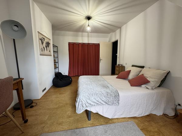 Auray (56400) MAISON DE CHARME RENOVEE 4 CHAMBRES - SUR SOUS SOL COMPLET -TERRAIN 1140 m²