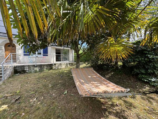 Auray (56400) MAISON DE CHARME RENOVEE 4 CHAMBRES - SUR SOUS SOL COMPLET -TERRAIN 1140 m²