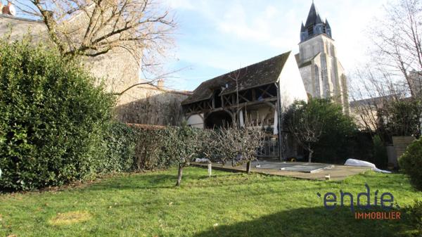 Demeure d'exception du XVè siècle - Un trésor historique au bord de l'Yèvre