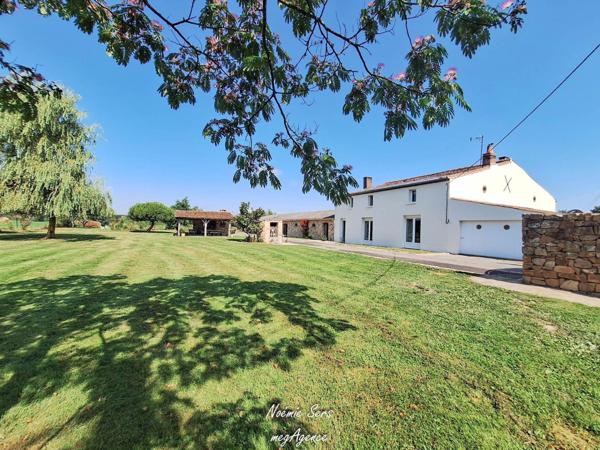 Maison à CHOLET, 49300 - 6 pièces 189m²