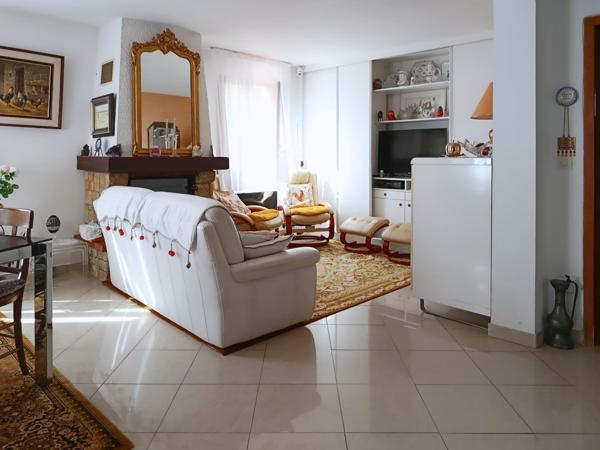 Maison - 5 pièces - Hyères