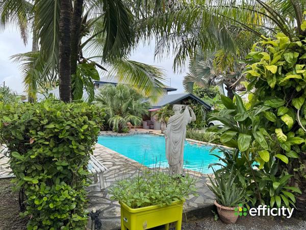 Maison 6 pièces - 250 m²