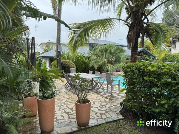 Maison 6 pièces - 250 m²