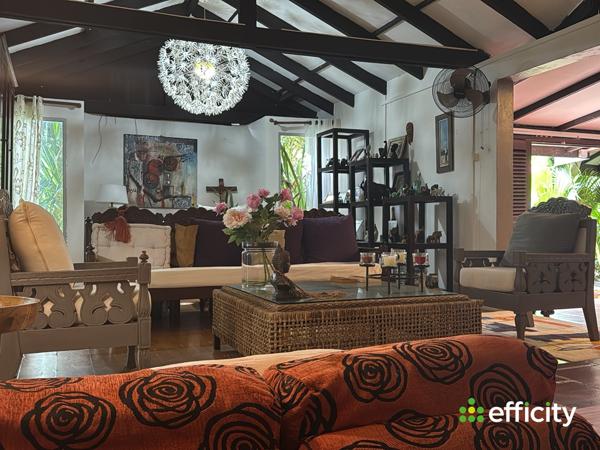 Maison 6 pièces - 250 m²