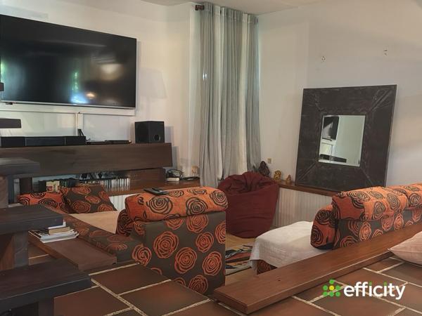 Maison 6 pièces - 250 m²