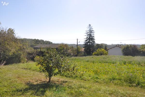 AURIGNAC proche, terrain à bâtir de 1220m² exposé sud ouest. prix : 24.000 € CC