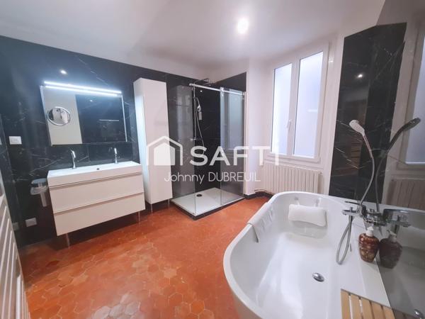 PIGNANS – Maison de Maître d’exception de 300m2 au cœur du village avec jardin et piscine