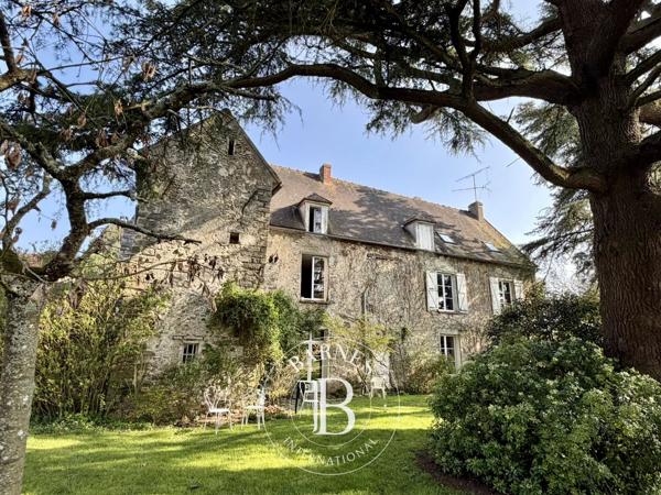 Dourdan, Propriété 20 Chambres -  700 m² à vendre