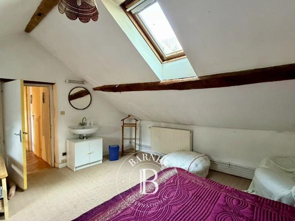 Dourdan, Propriété 20 Chambres -  700 m² à vendre