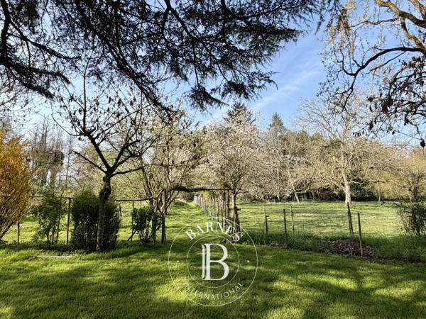 Dourdan, Propriété 20 Chambres -  700 m² à vendre