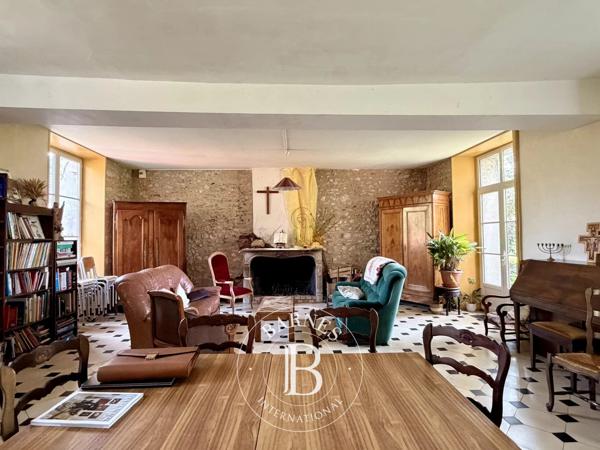 Dourdan, Propriété 20 Chambres -  700 m² à vendre