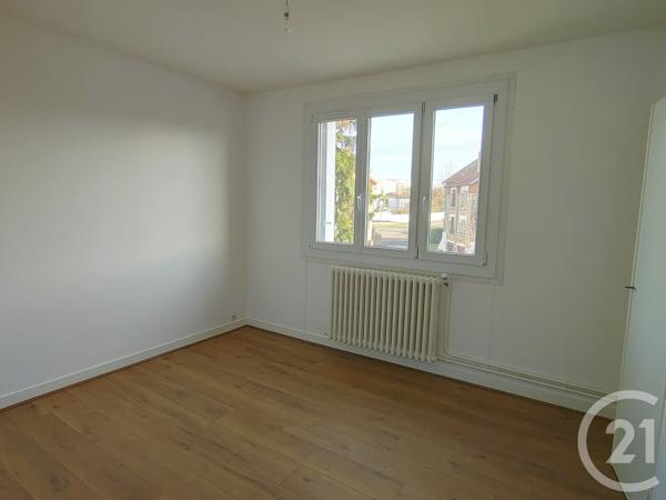 Appartement T3 à vendre  4 pièces - 58,40 m2 COSNE COURS SUR LOIRE - 58