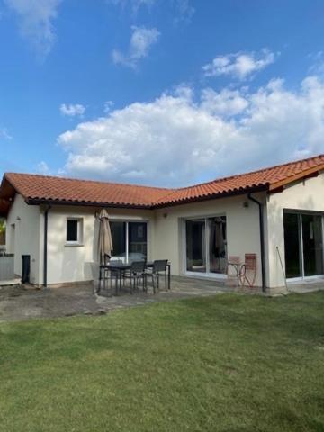 Maison moderne au coeur de la forêt des Landes