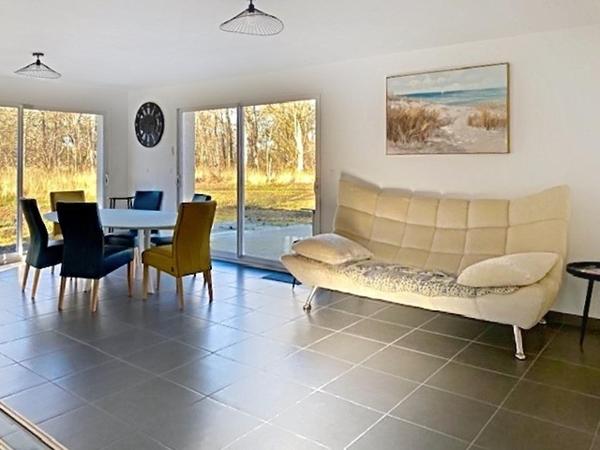 Maison moderne au coeur de la forêt des Landes