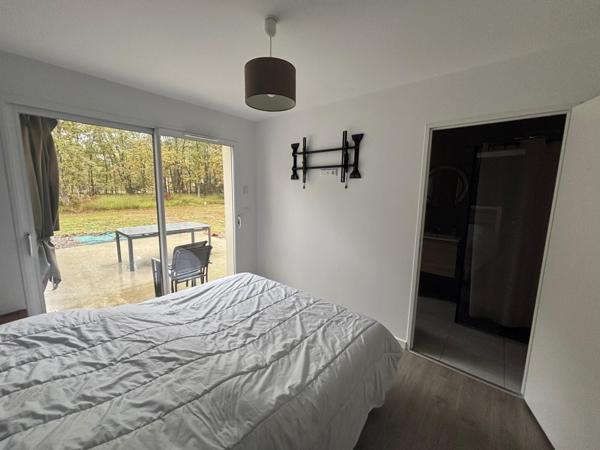 Maison moderne au coeur de la forêt des Landes