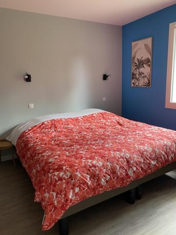 Maison moderne au coeur de la forêt des Landes