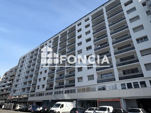 Location Appartement 2 pièces 57.2 m² - 57 RUE BONNABAUD Clermont Ferrand 63000