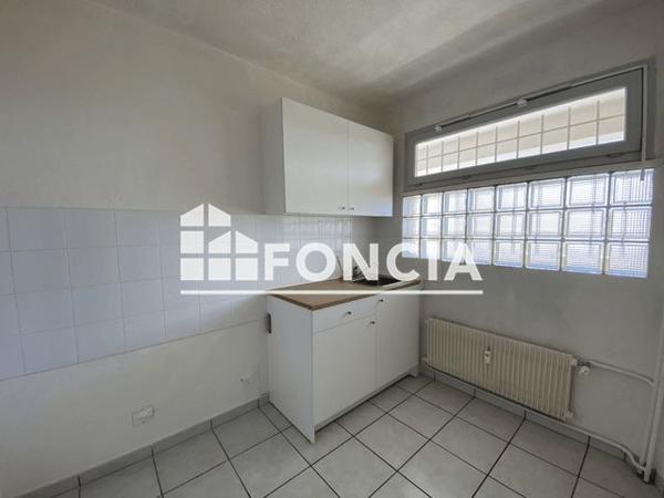 Location Appartement 2 pièces 57.2 m² - 57 RUE BONNABAUD Clermont Ferrand 63000