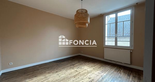 Location Maison 5 pièces 96.5 m² - Châtellerault 86100