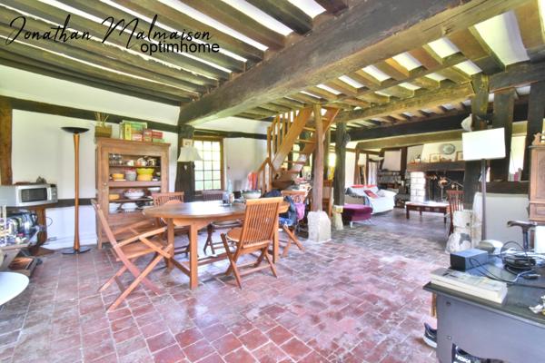 🏡 Propriété de charme – 7 pièces – 153 m² – Parc arboré de 3 394 m² – Cœur de la Normandie