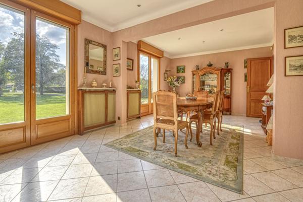 Vente Maison270 m² - 7 Pièces - LES SORINIERES (44840)