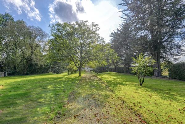 Vente Maison270 m² - 7 Pièces - LES SORINIERES (44840)