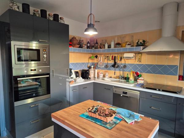 BELLE VILLA 134 m2 sur 1000 ou 1900 m2 de terrain