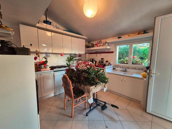 BELLE VILLA 134 m2 sur 1000 ou 1900 m2 de terrain