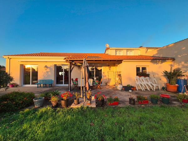 BELLE VILLA 134 m2 sur 1000 ou 1900 m2 de terrain