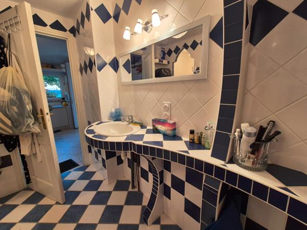 BELLE VILLA 134 m2 sur 1000 ou 1900 m2 de terrain