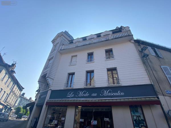 Immeuble à vendre à Mauriac dans le Cantal (15200), ref : 15060/1210