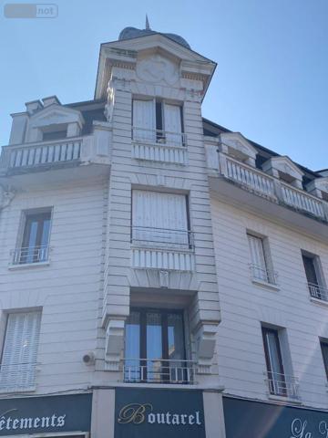 Immeuble à vendre à Mauriac dans le Cantal (15200), ref : 15060/1210